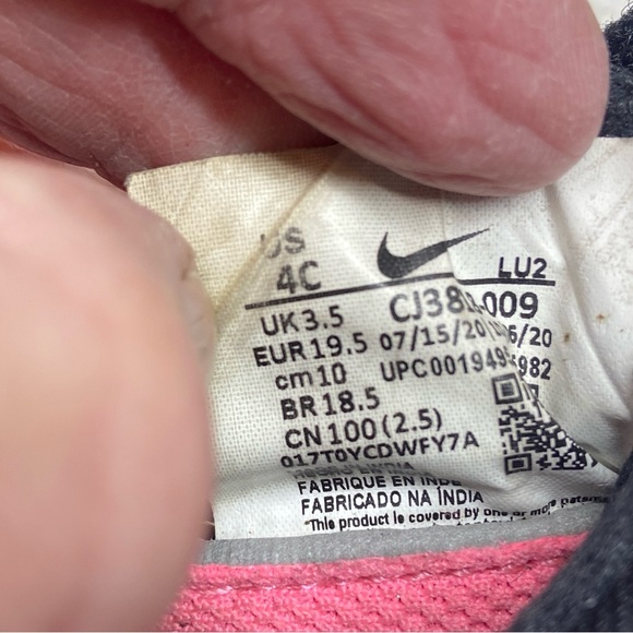 Nike Wearallday Toddler Size 4C Purple Pink Black Hook & Loop Closure Gorpcore - Picture 12 of 12